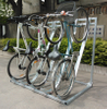 Fahrradaufbewahrung Kompakter halbvertikaler Fahrradständer für die Garage