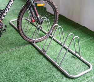 Van Schwerlast-Bodenfahrradträger für die Garage